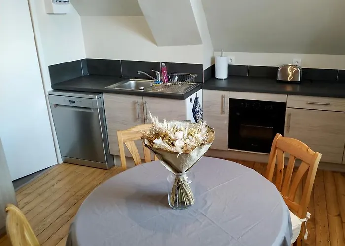 Le Gite Du Tresor 아파트 몽트뢰유벨레이